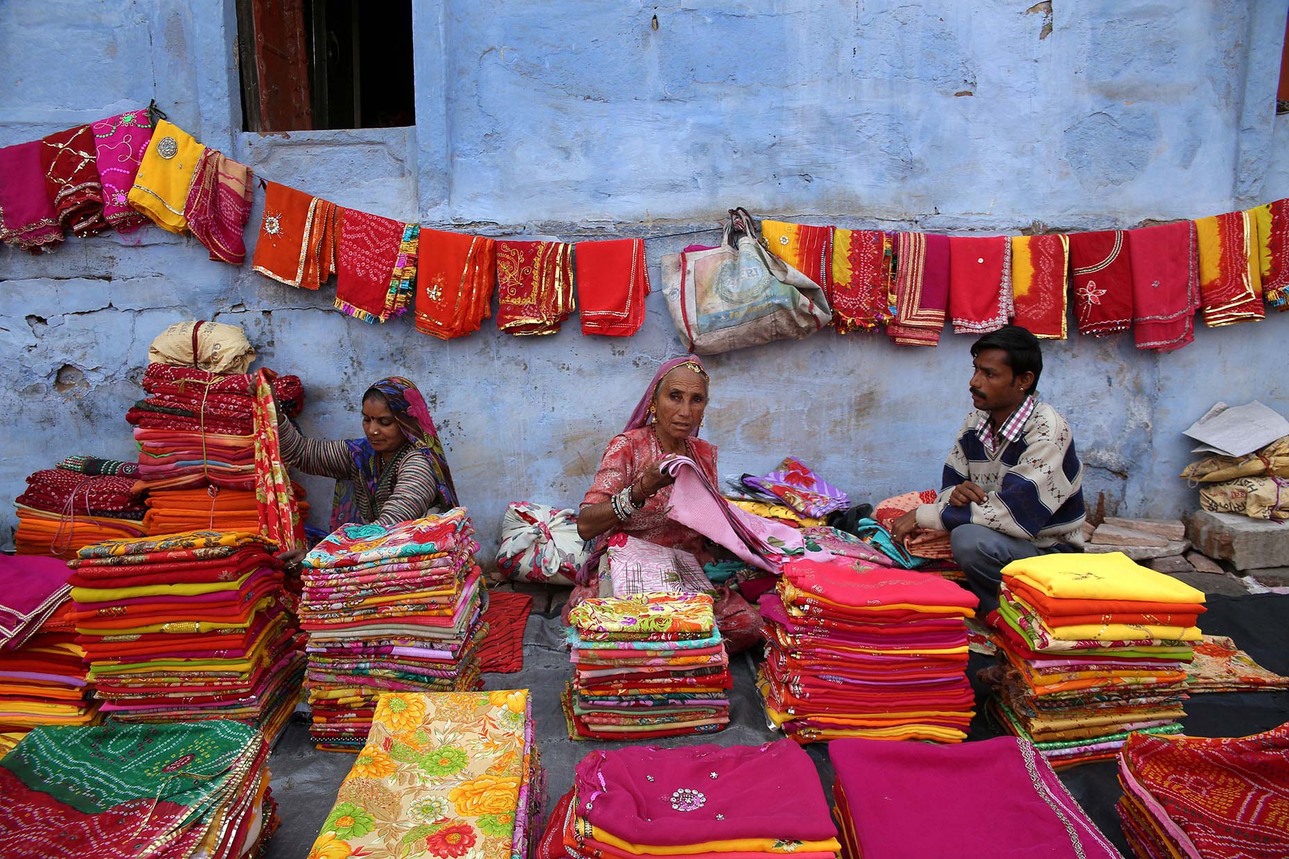 INDIA Jodhpur, Rajasthan sari merchant