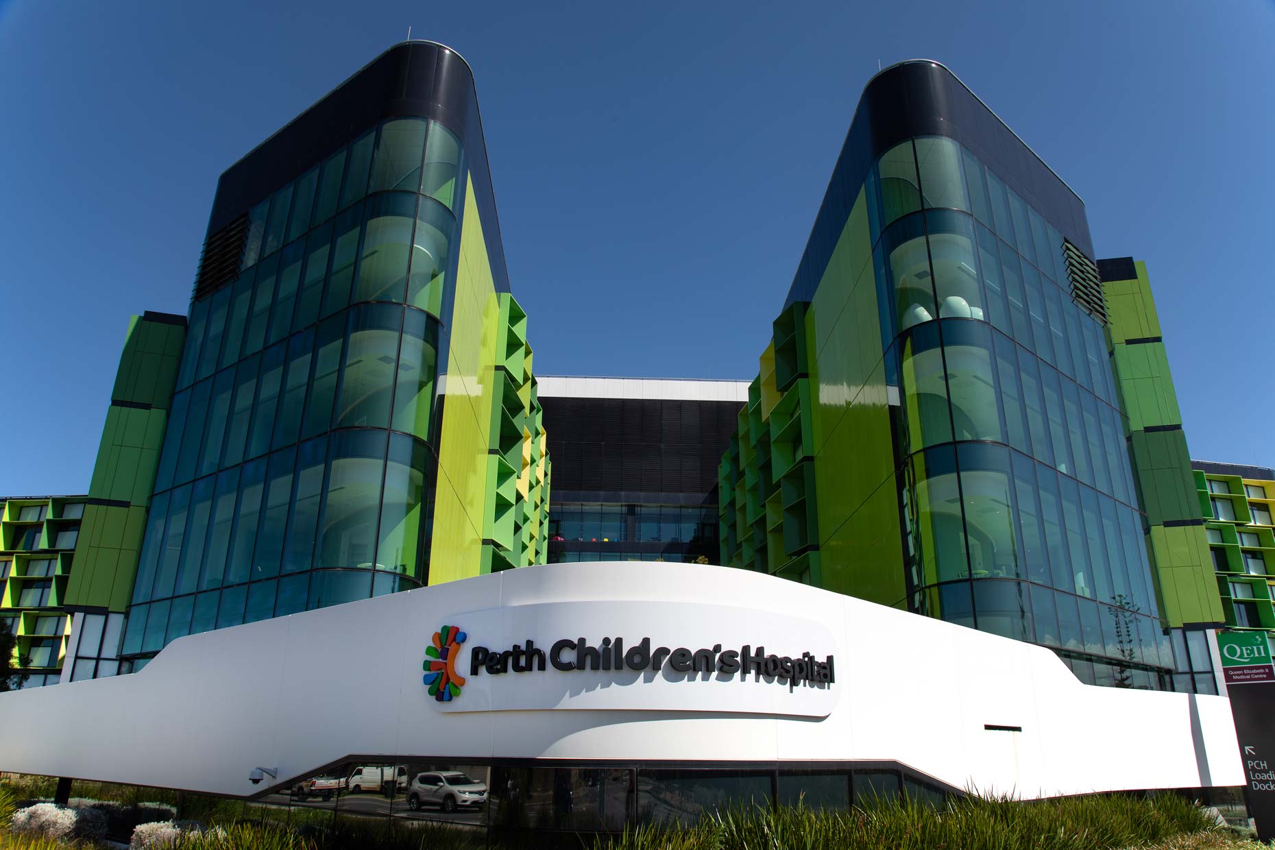 Perth-Childrens-Hospital_exterior_0N8A9887