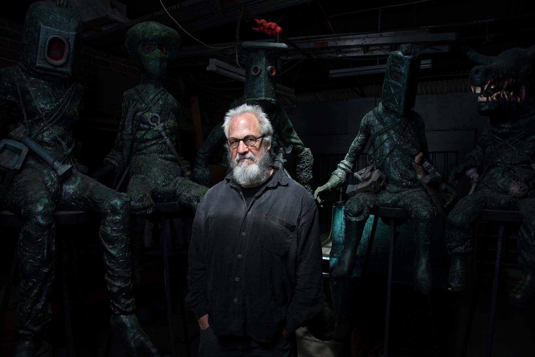 Stuart-Elliott-sculptor-the-syndicate