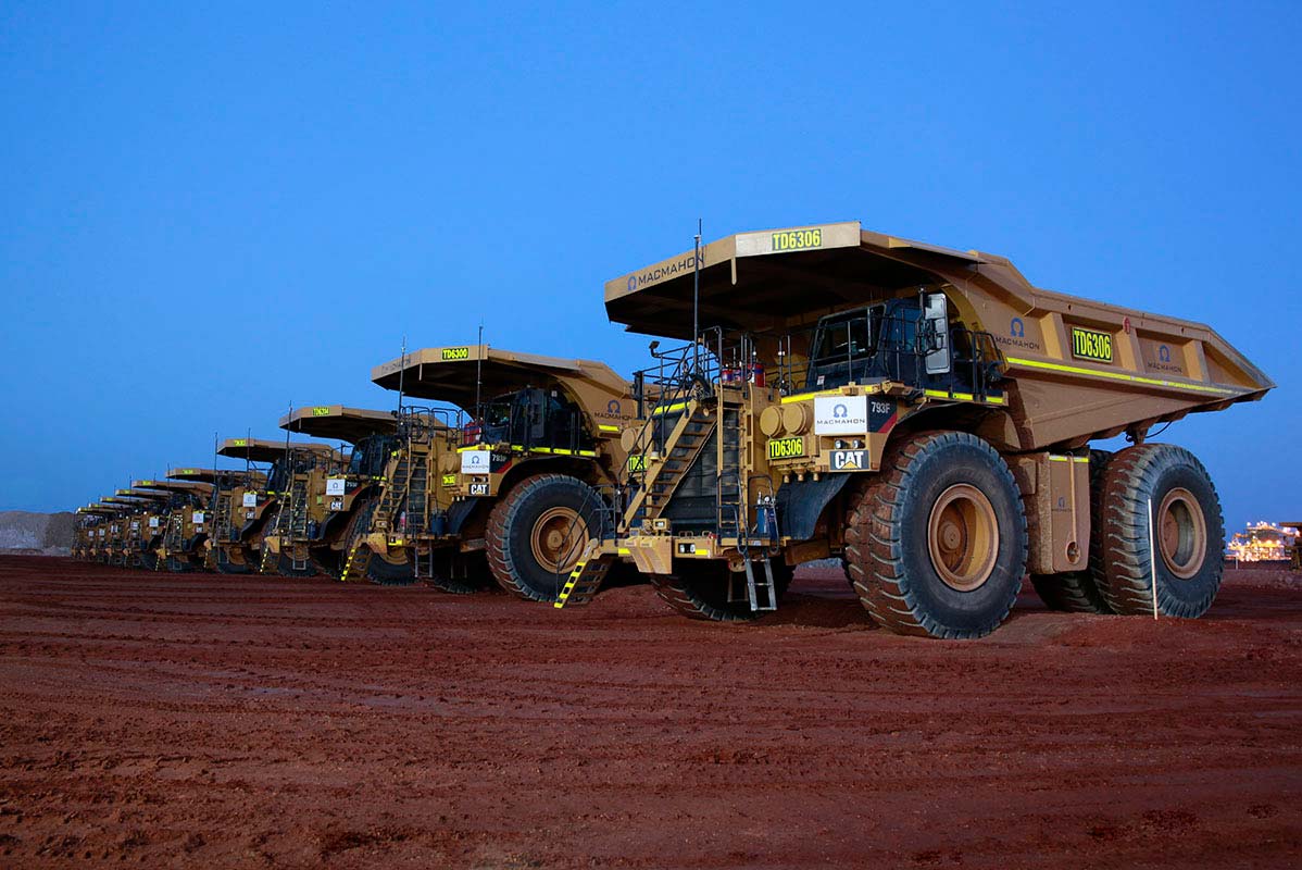 Western Australian mining photographer - Anglo Gold Ashanti, trucks 